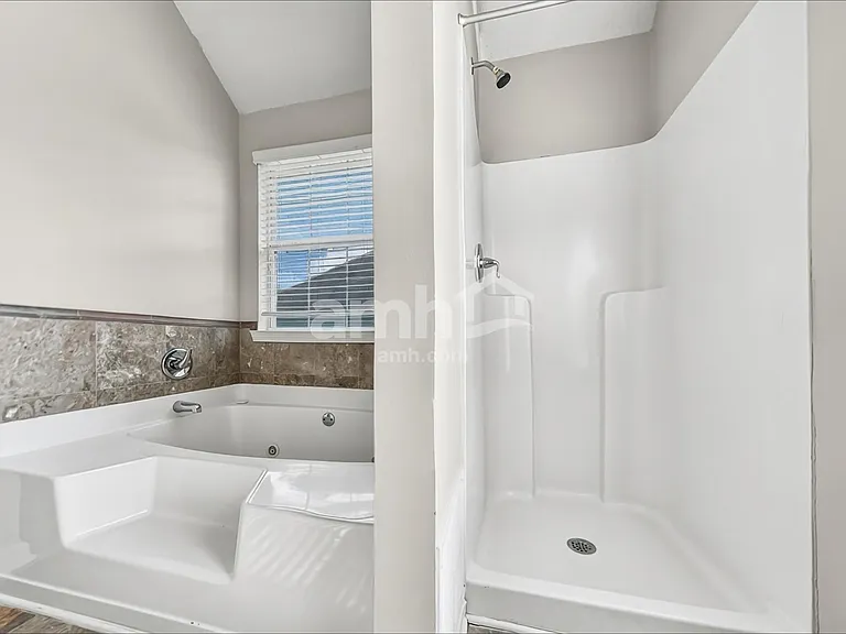 312 Othello Dr — Photo 15