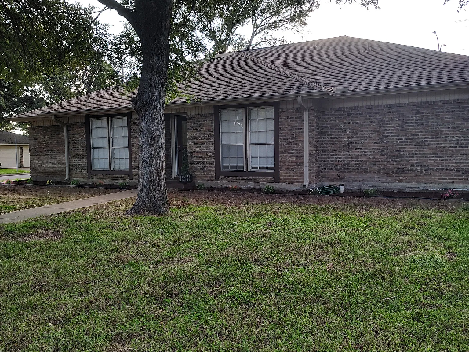 3 bed, 1808 sqft, $2,650 — Photo 3
