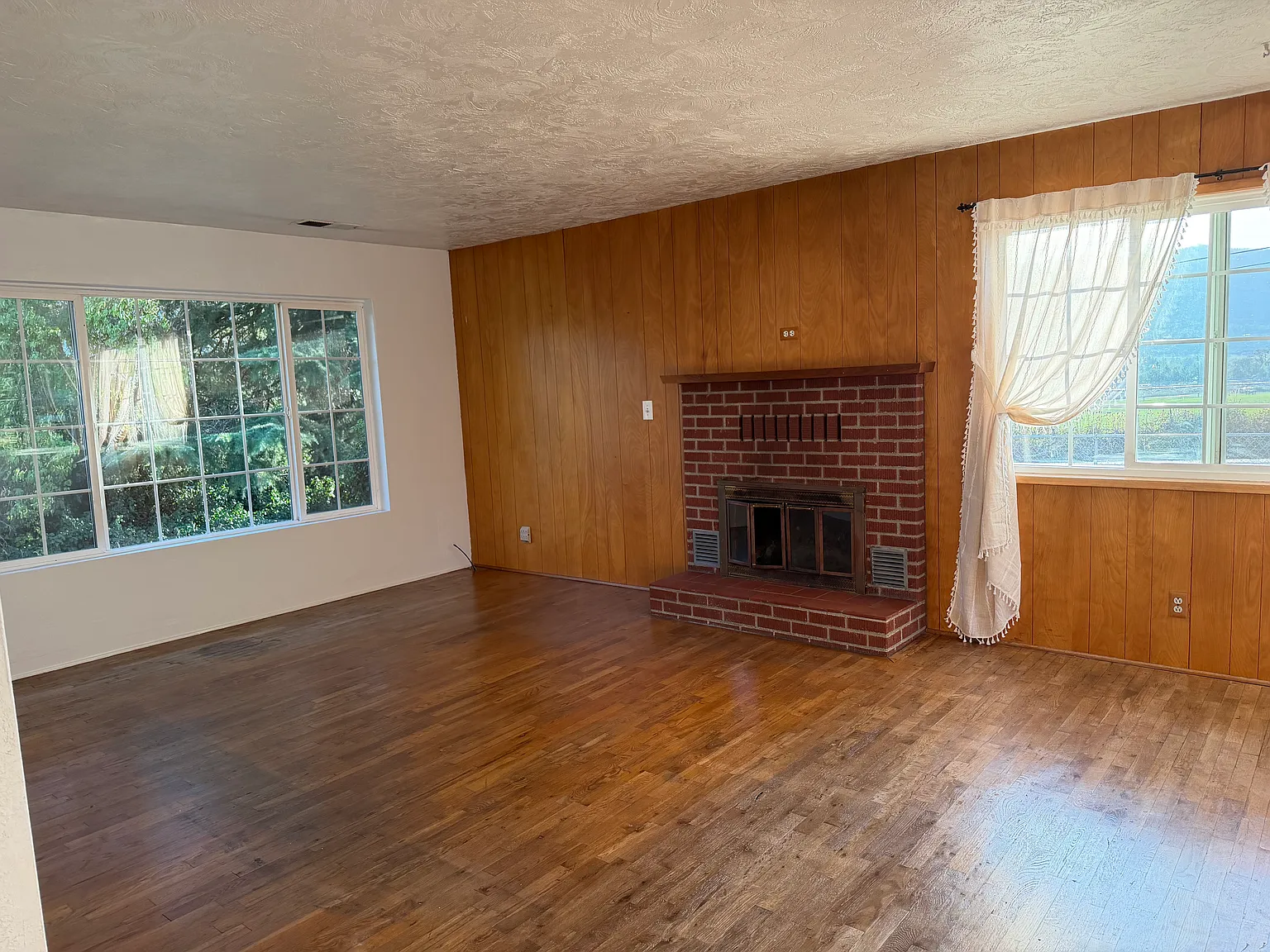 3 bed, 1431 sqft, $2,450 — Photo 4