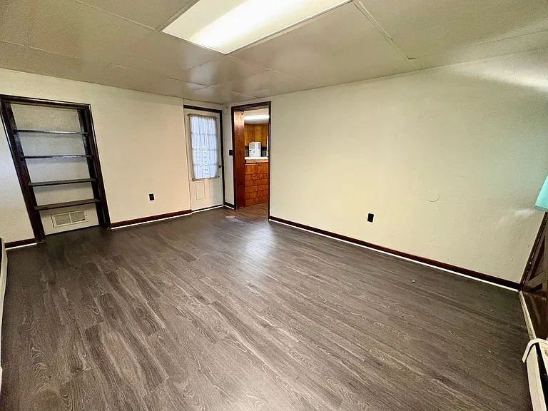 3630 Colebrook Rd — Photo 5
