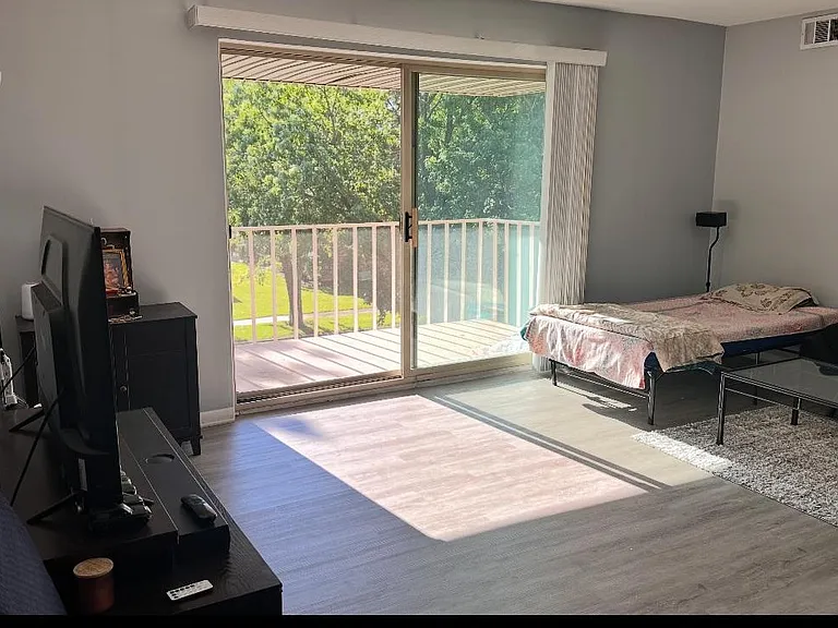 17510 Cedar Ln #302 — Photo 6