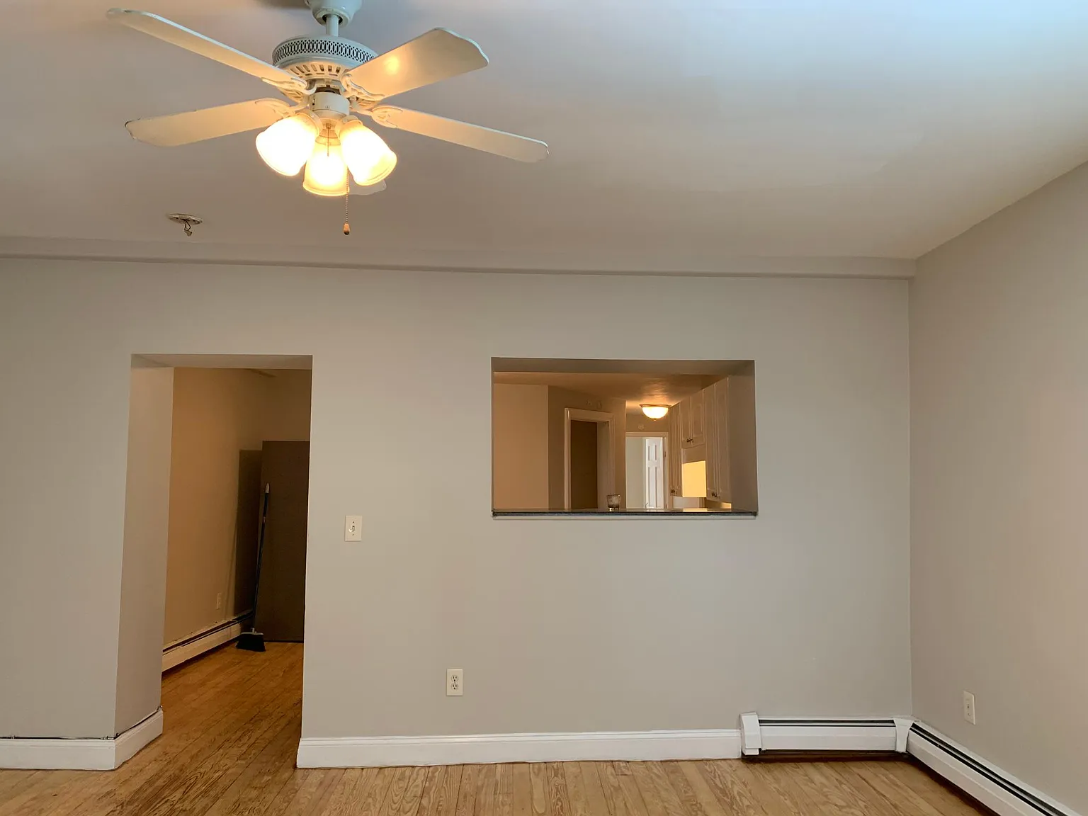 2 bed, 850 sqft, $1,750 — Photo 3