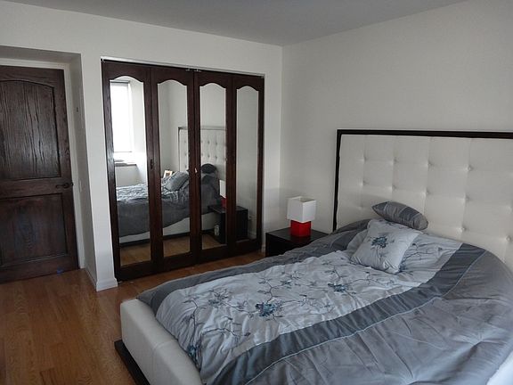 5th image of 500 W 43rd St APT 11E