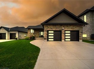 225 Devinwood Ave, Brockton, ON N0G2V0