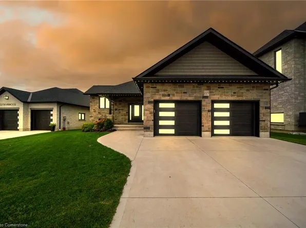 225 Devinwood Ave, Brockton, ON N0G 2V0