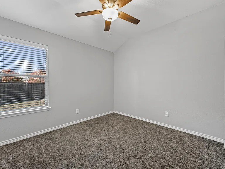 5590 Manitou Dr — Photo 11
