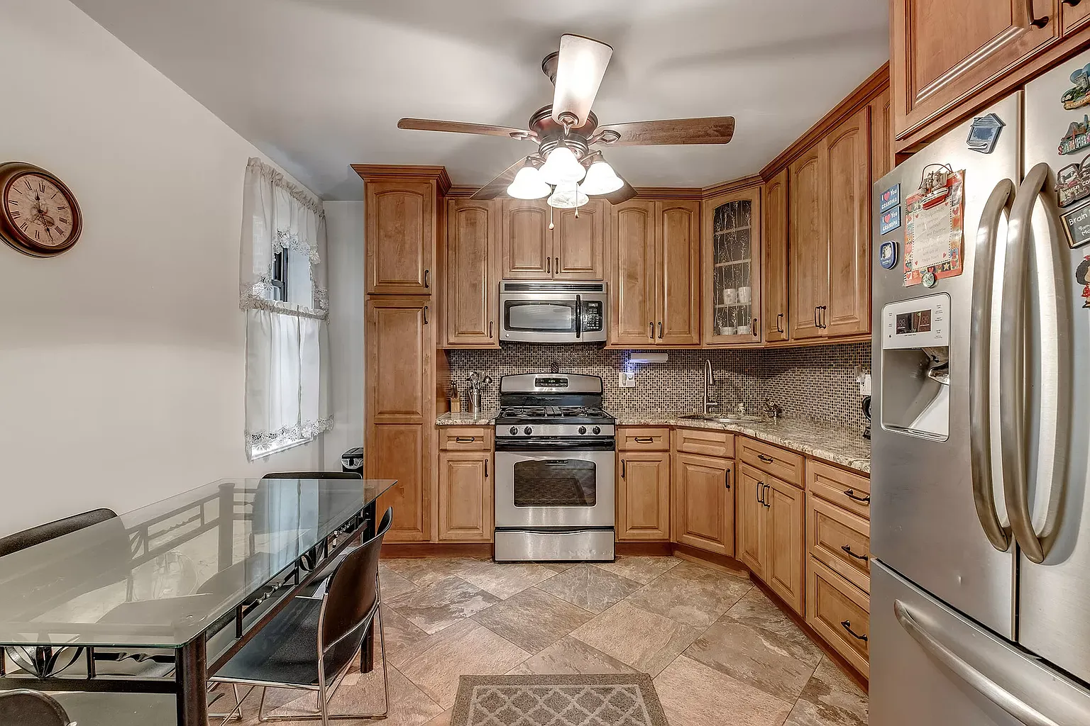 2209 Knapp St APT 1E photo 1