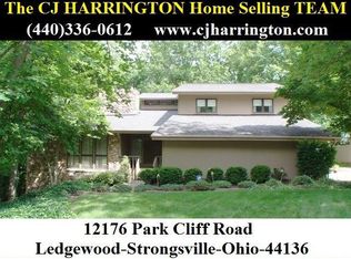 12176 Park Cliff Rd, Strongsville, OH 44136