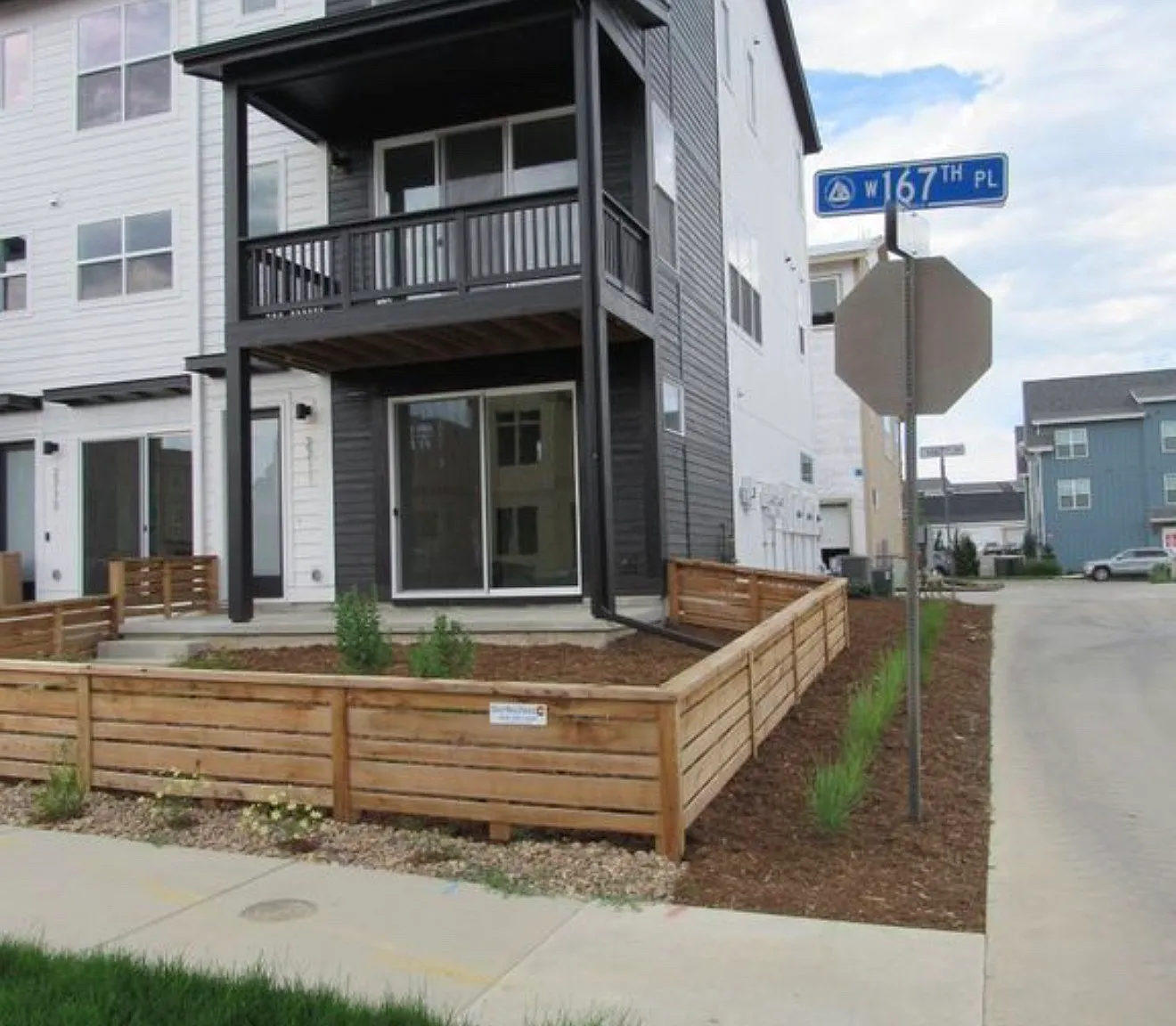 3 bed, 1828 sqft, $3,095 — Photo 1