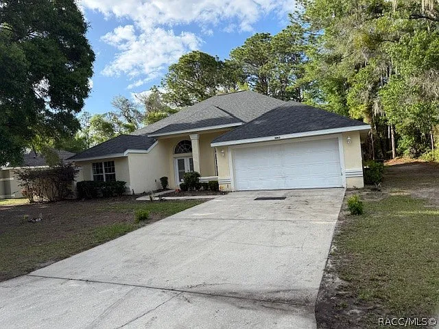4 bed, $2,050 — Photo 3