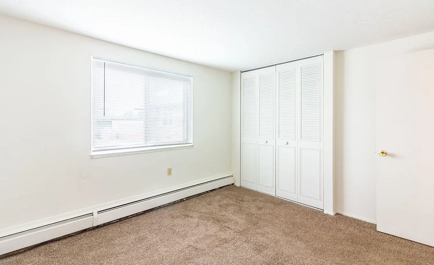 Emerald Overlook Apartments — Photo 4