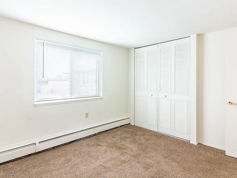 Emerald Overlook Apartments — Photo 4