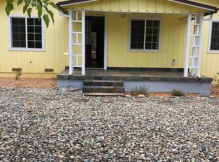 17712 Adele Ln, Redding, CA 96003