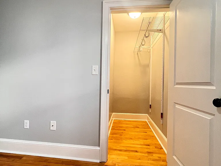 12 Winfield St #3R — Photo 27