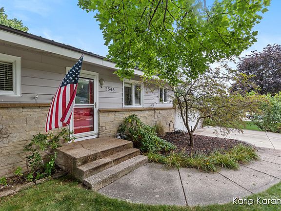 5th image of 2545 Northville Dr NE