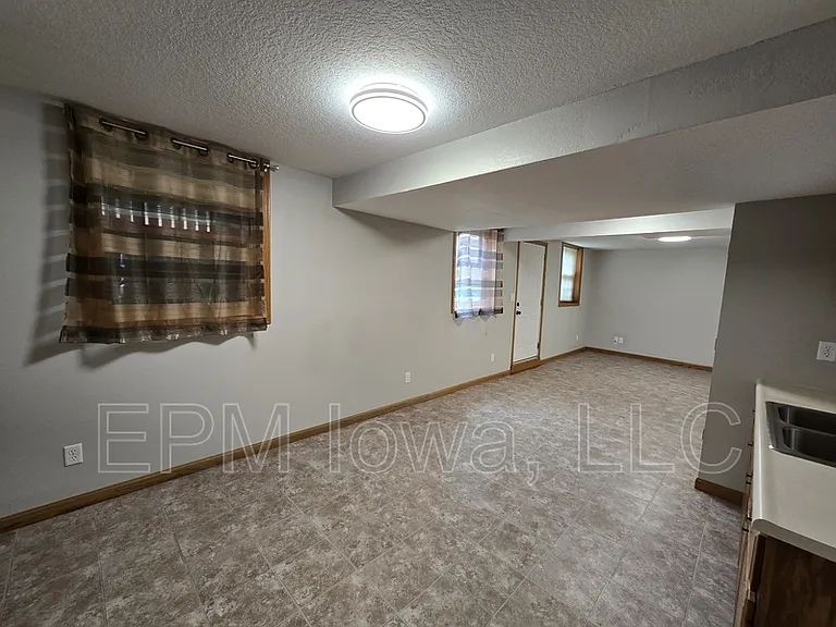 4710 Donald Dr — Photo 30