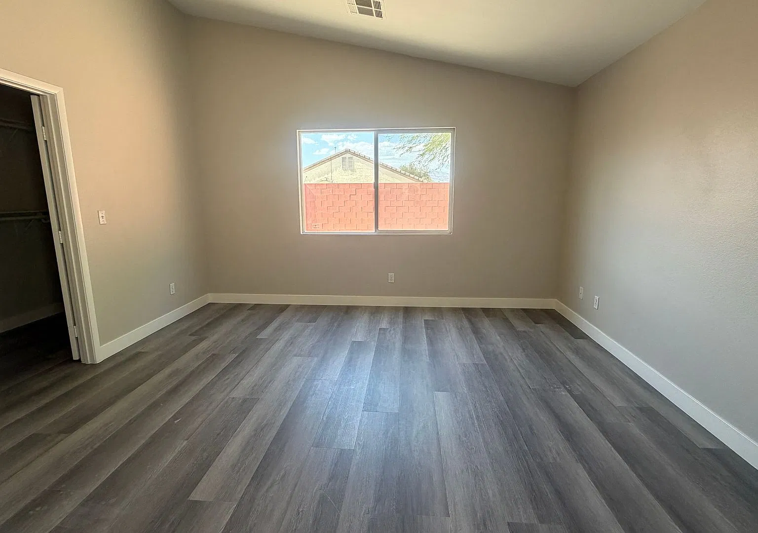 1018 Elliot Park Ave. — Photo 4