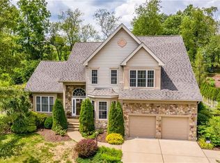 2006 Sterling Dr, Mc Donald, PA 15057