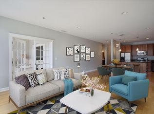 700 Grand Ave APT 202, Saint Paul, MN 55105