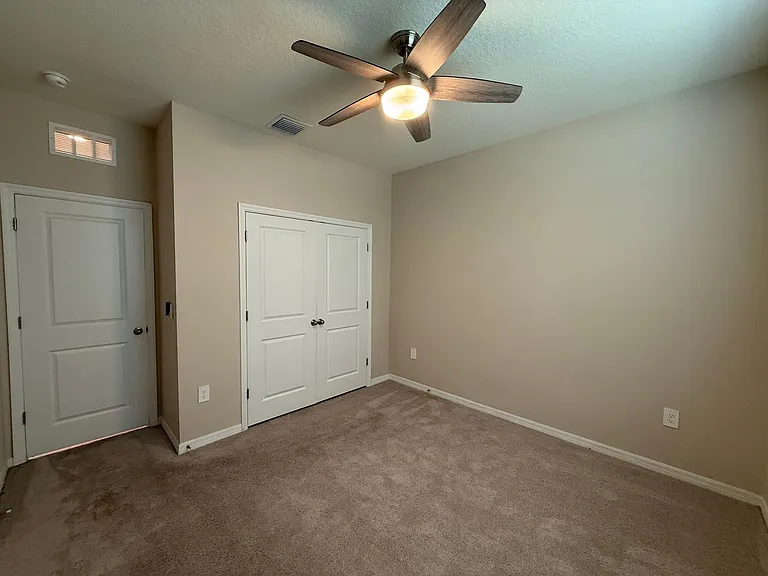 5740 Woodland Sage Dr — Photo 40