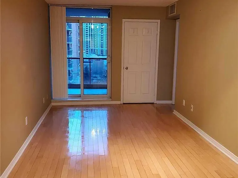 30 Harrison Garden Blvd #812 — Photo 4