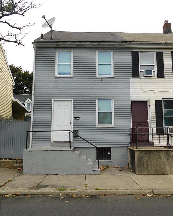 1st image of 843 Jackson St