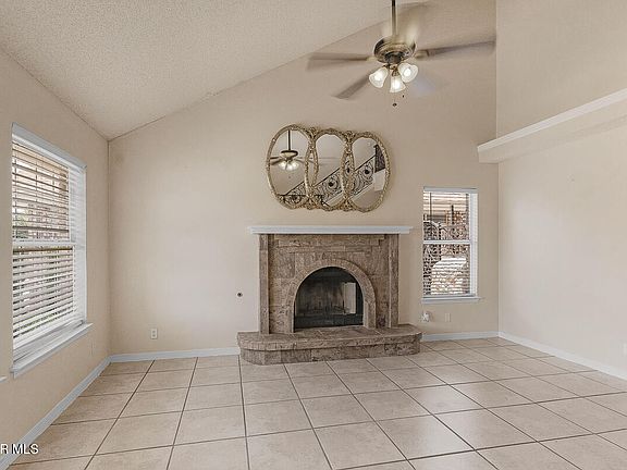 3rd image of 12249 Delacroix Dr