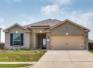 3015 Watercrest Dr, Sanger, TX 76266
