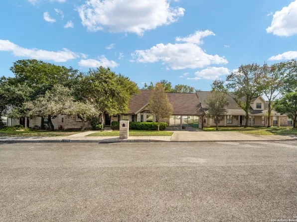 13306 THORNRIDGE LN, San Antonio, TX 78232