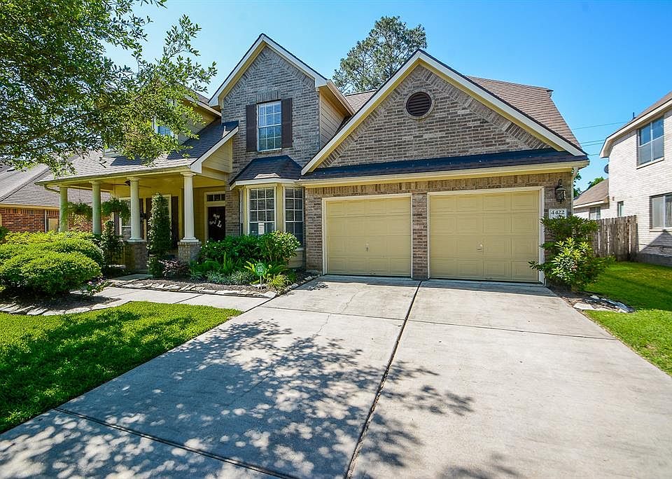 SPECTACULAR NEVER FLOODED AND GORGEOUS. Compares favorably with new one. Compare square footage of this one with new. Great 3031 square ft. home with most of the major items completely updated, including Roof '18, Water Heater '17, Carpet '18, Tile '