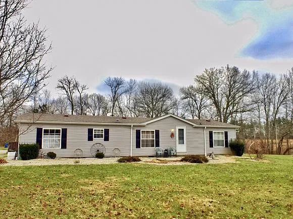 22530 Collins Ln photo 1