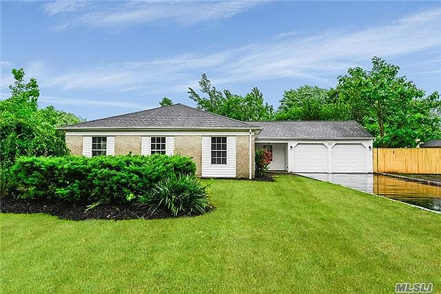 1st image of 104 Sequoia Dr