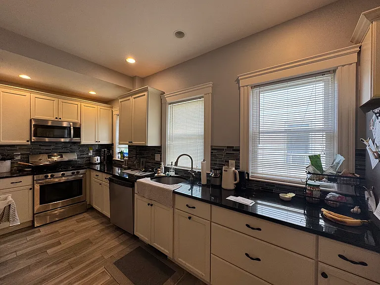 80 Bristol Rd #1L — Photo 18