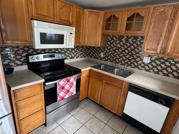 1631 Drew St, Clearwater, FL 33755