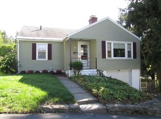 31 Grenada St, Worcester, MA 01602