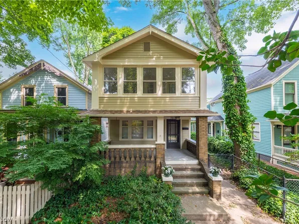 3900 Whitman Ave, Cleveland, OH 44113