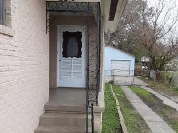 2216 Mithra St, New Orleans, LA 70122