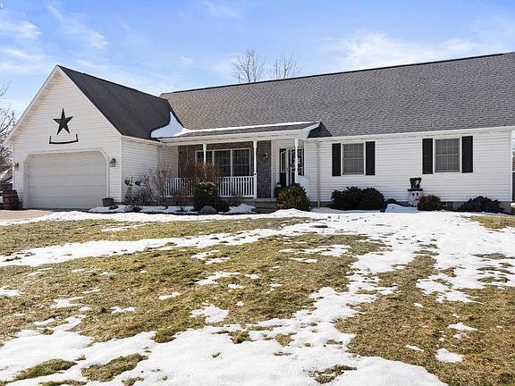 2nd image of 34 Cherdon Cir