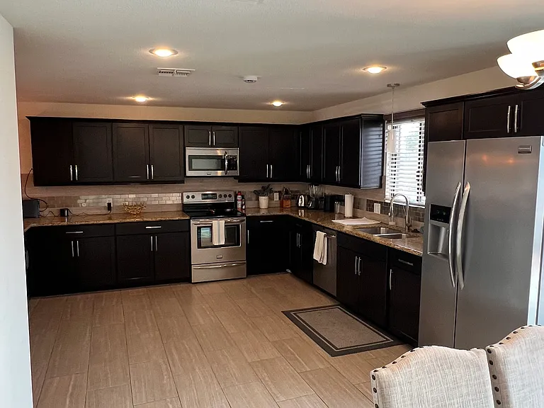 1701 E Pinchot Ave — Photo 17
