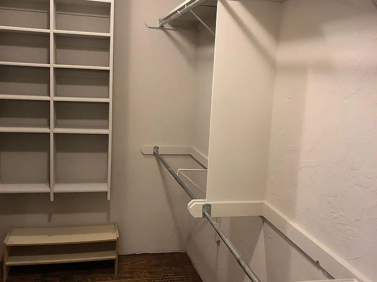 421 Shrill St — Photo 10