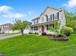 4 Arborwood Ct, East Windsor, NJ 08520