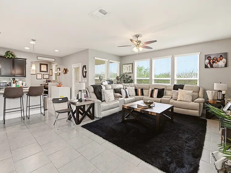 6813 Concho Crk — Photo 15
