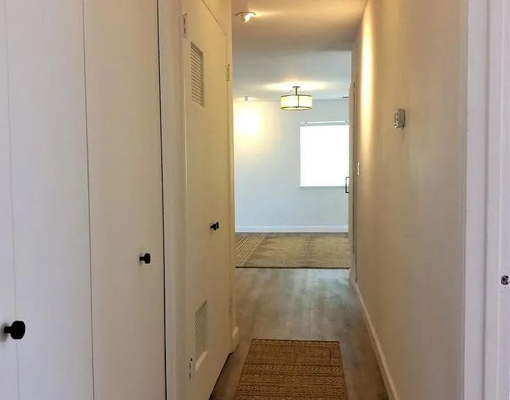 2422 Seahorse Ave — Photo 11