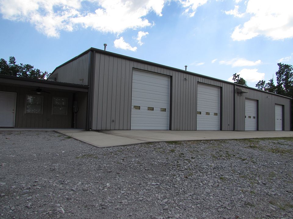 1st image of 1079 Bristow Rd