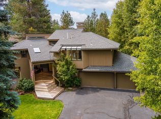 57649 Tan Oak Ln, Sunriver, OR 97707