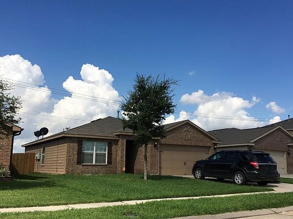 5th image of 7019 Acacia Ln