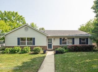 312 Jasmine Ct, Aurora, IL 60504