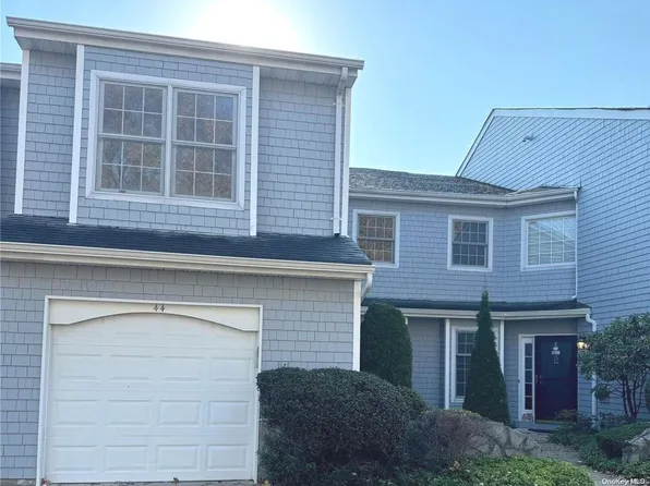 44 Lakebridge Drive S #Chatam, Kings Park, NY 11754