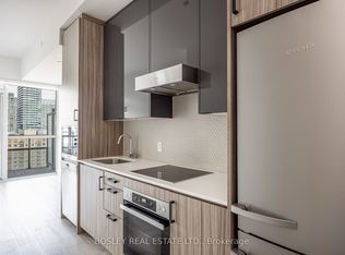 11 Lillian St #1705, Toronto, ON