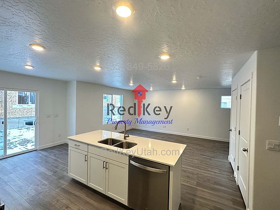 647 W Banner Dr, Grantsville, UT_12042024